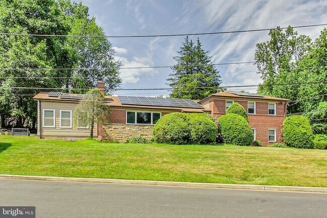 Foto del edificio - 1801 Primrose Road NW