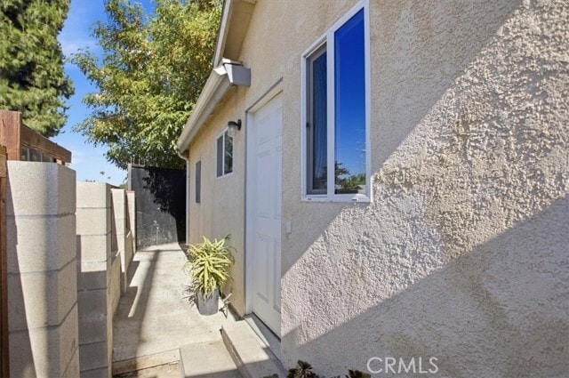 Building Photo - 7542 White Oak Ave