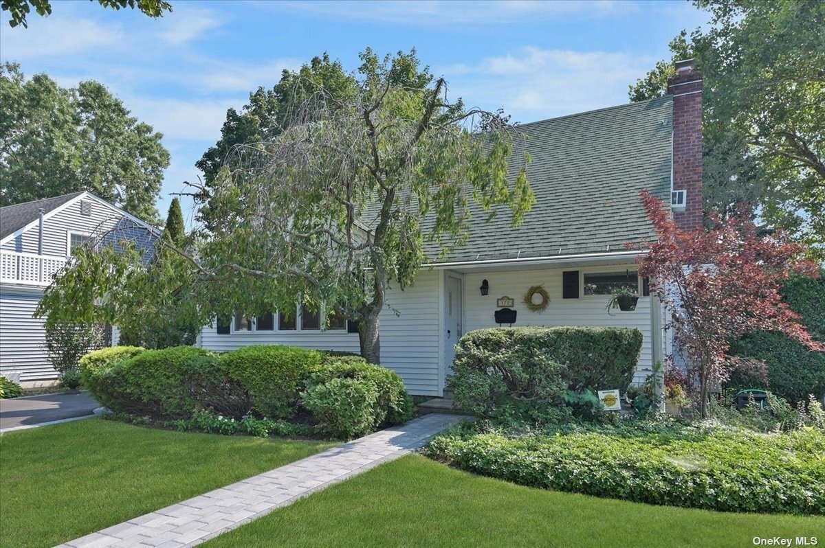 Primary Photo - 172 Pine St