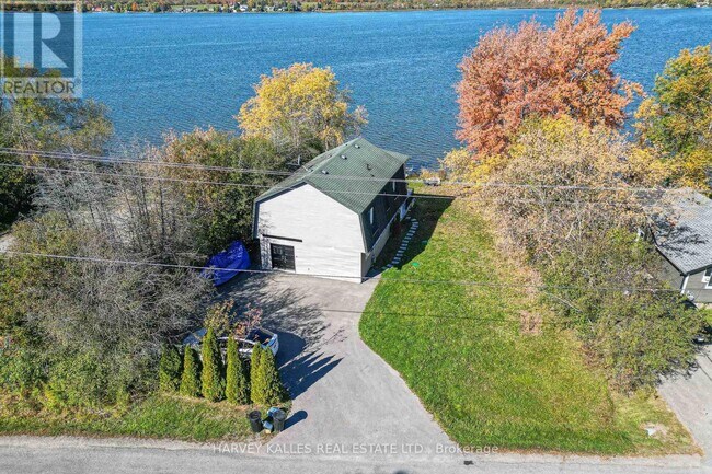 Photo du bâtiment - 1 McGill Dr