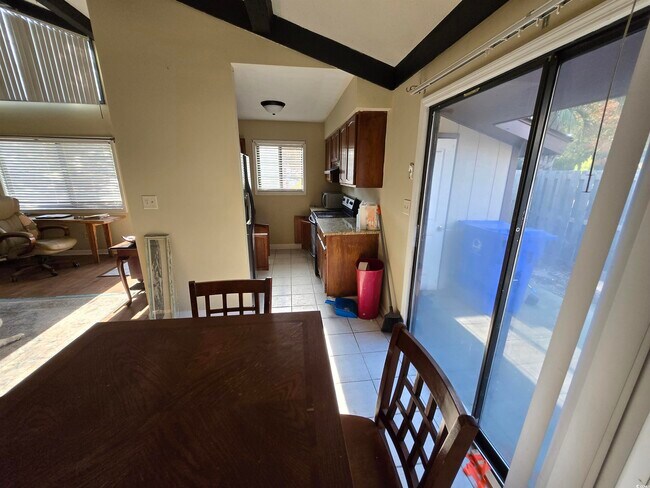 Foto del edificio - 604 35th Ave N