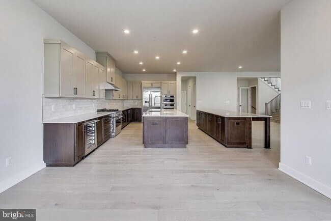 Building Photo - 6921 Renita Ln