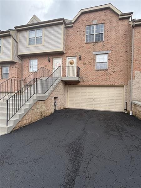Building Photo - 305 Berrington Ct
