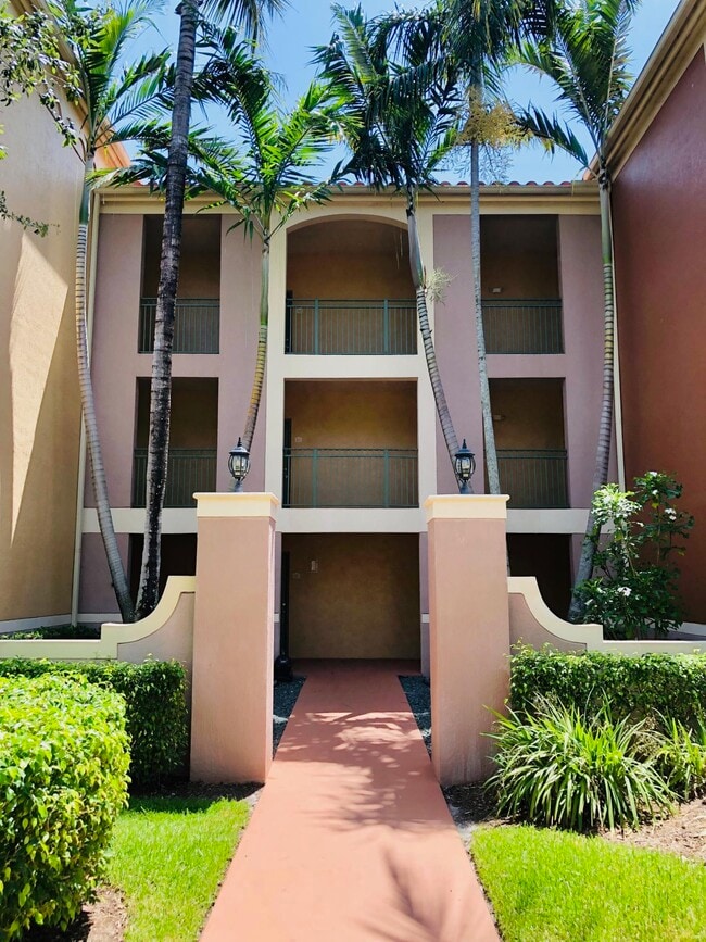 Building Photo - 11750 St Andrews Place