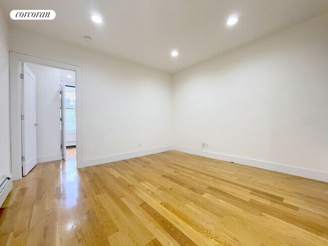 Building Photo - 100 W 138th St