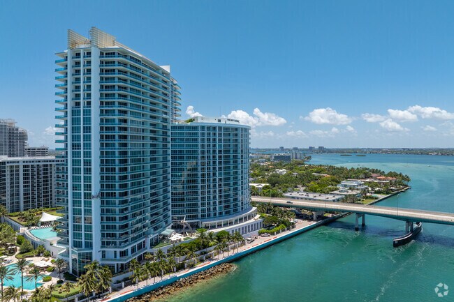 Building Photo - One Bal Harbour