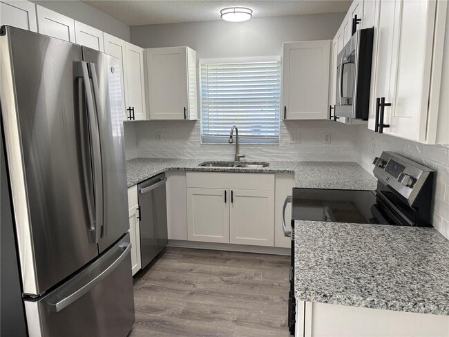 Building Photo - 4031 Wake Ave
