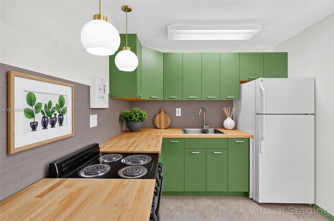 Foto del edificio - 345 Michigan Ave