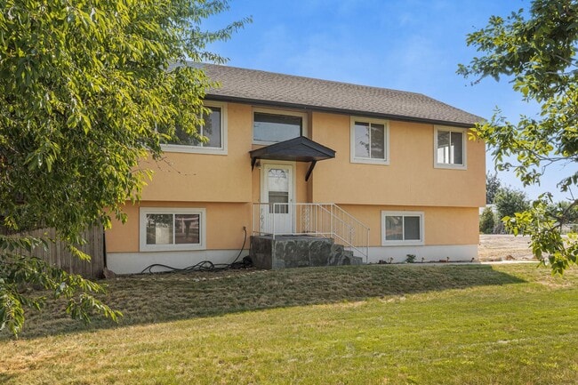 Building Photo - 14853 Burger Ln