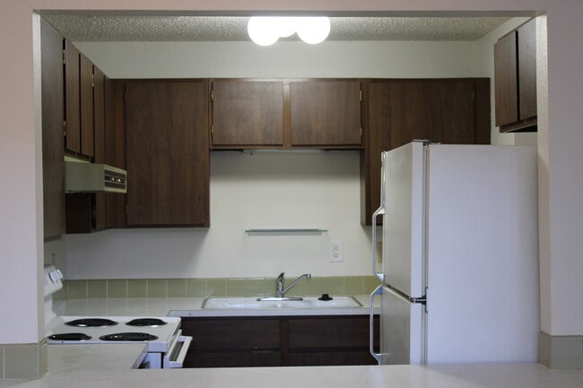 Building Photo - 494 N Colorado Ave