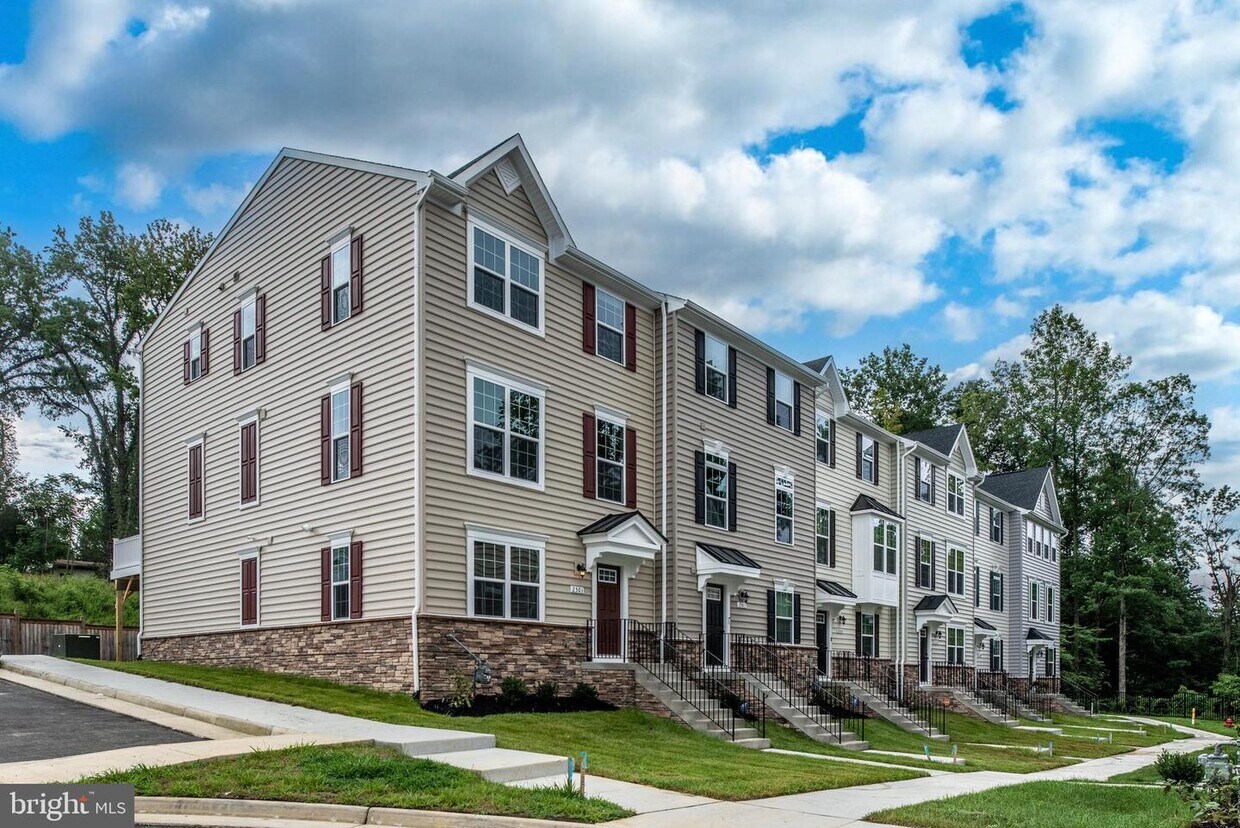 2501 Terra Cotta Ln, Fredericksburg, VA 22401 Townhome Rentals in