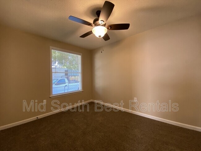 Building Photo - 1009 Vestal St