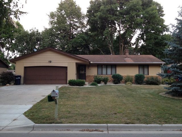 Foto principal - 1047 Tyler St S
