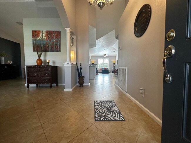 Foto del edificio - 1834 SW Buttercup Ave
