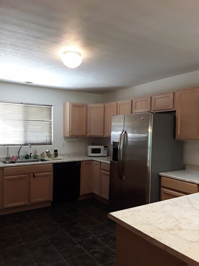 Foto del edificio - Spacious 3 bedroom 2 bath home in Kula-Available now!