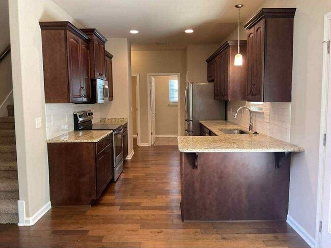 Building Photo - 510 Ruby Oaks Ln