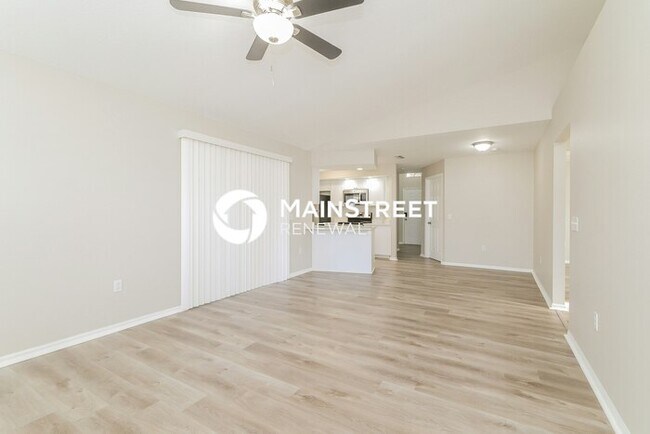 Building Photo - 3 Bedroom Pet-Friendly Home in Auburndale,...