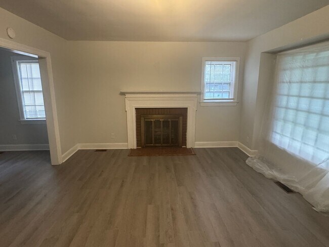 Foto del edificio - 3 Bedroom House - Excellent value for Bric...