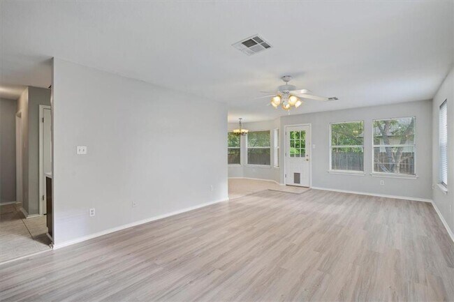 Foto del edificio - 1003 Double File Trail