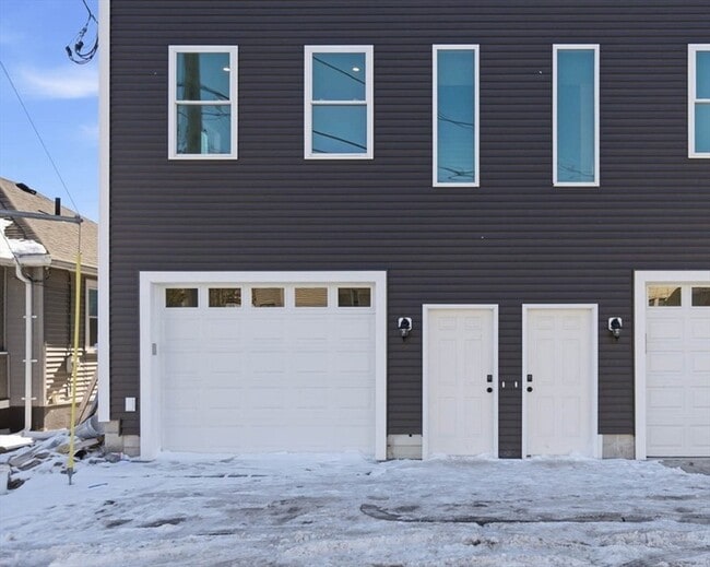 Photo - 23 Blake St House