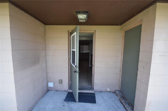 Foto del edificio - 2237 Bordeau Ct