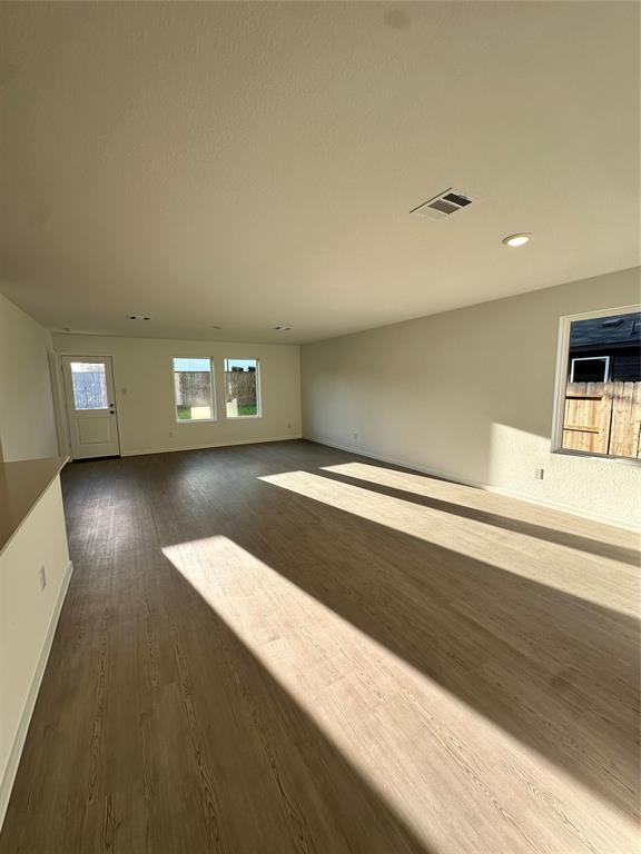 Foto del edificio - 448 Shoreview Dr