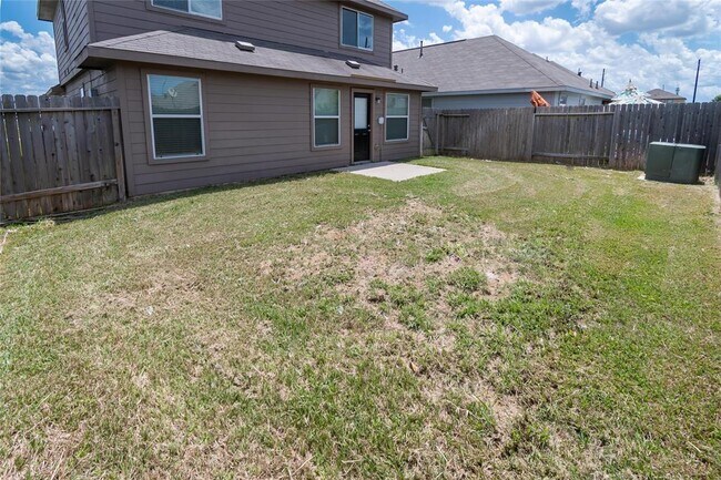 Building Photo - 19418 Plantation Field Dr