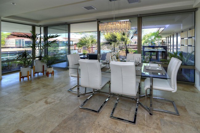 Foto del edificio - 7151 E Rancho Vista Dr