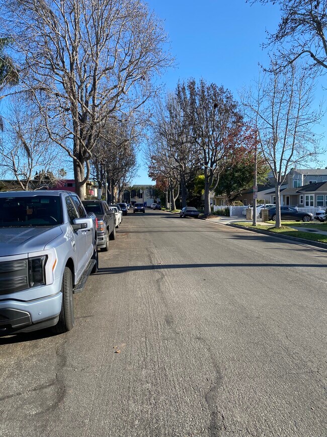 Vista de la calle - 1953 19th St