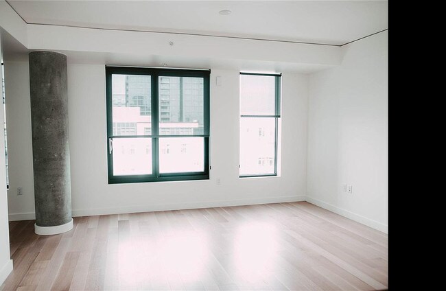 Living area - 1750 Wewatta St