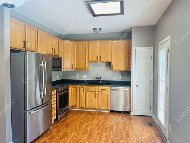 Building Photo - 638 Huffine Manor Cir