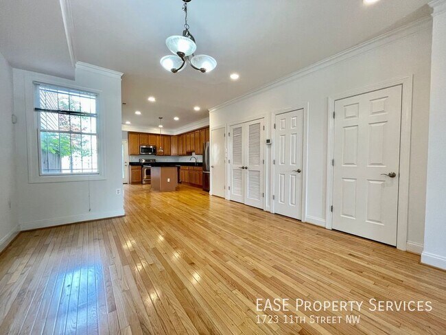 Building Photo - 1723 11th St NW