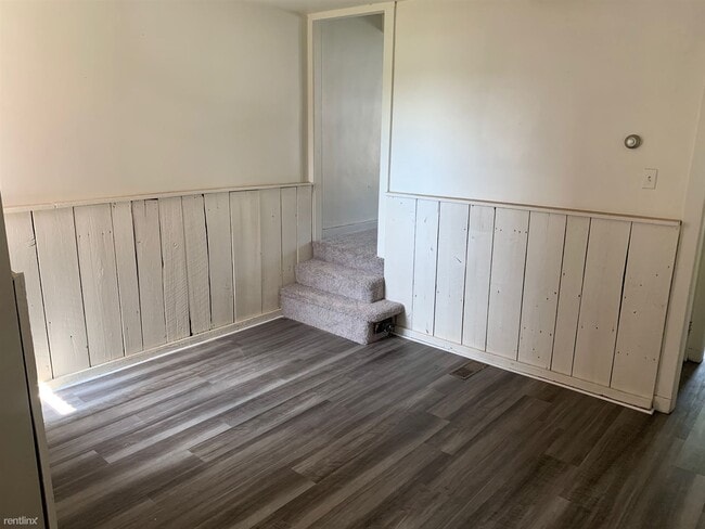 Building Photo - 3 br, 1 bath House - 237 Chesterfield Rd