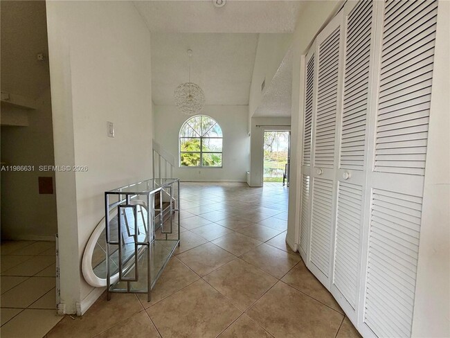 Foto del edificio - 12619 NW 11th Pl