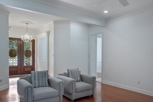 Foto del edificio - 316 Autumn Ridge Dr
