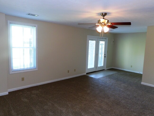 Building Photo - 74 Cedarcrest Ct