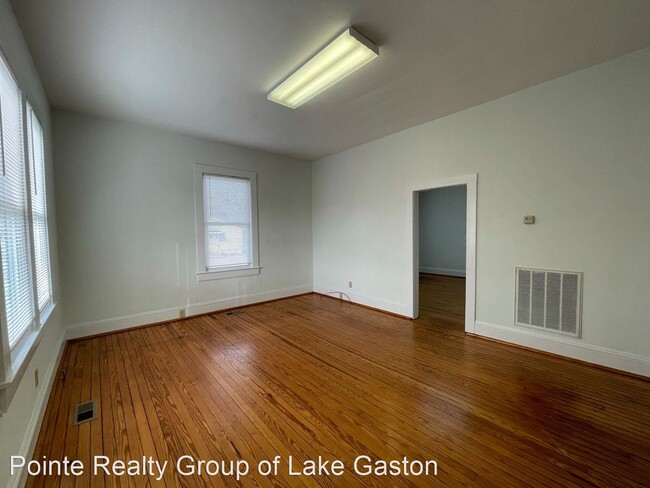 Building Photo - 1 br, 1 bath House - 503 East Main St.