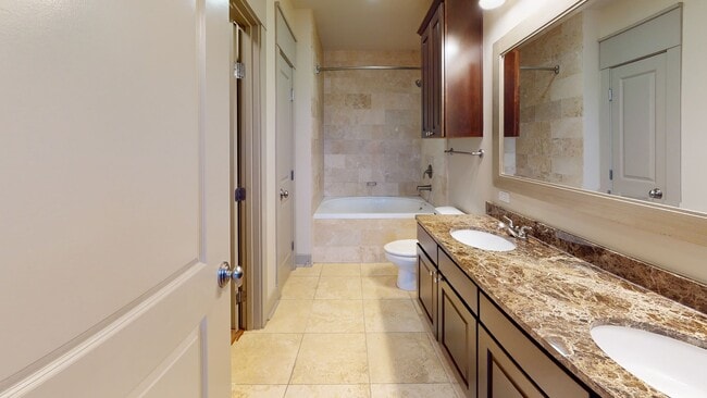 Interior Photo - TEN20