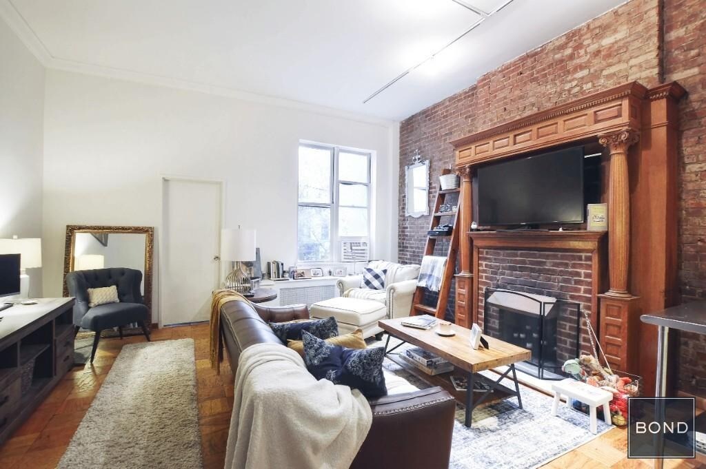 Foto principal - 148 W 77th St