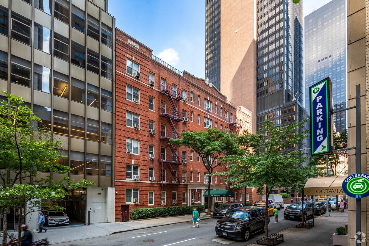 Primary Photo - 225 E 47th St