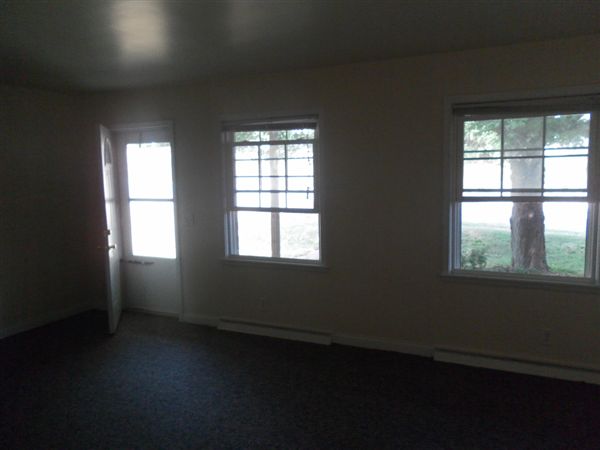 Building Photo - 301 N Kendall Ave