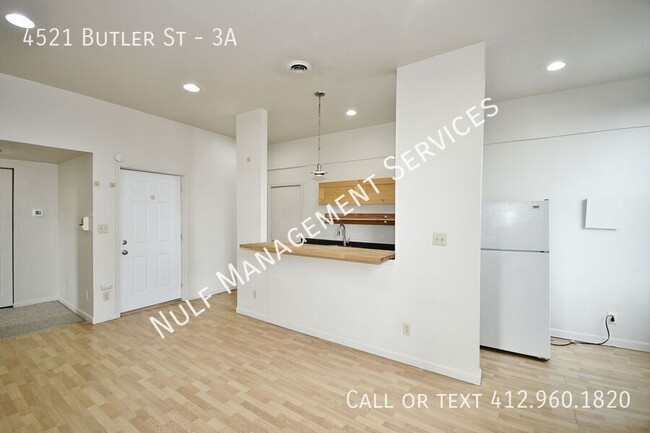 Foto del edificio - 2 Bed, 1 Bath Apartment in Lawrenceville