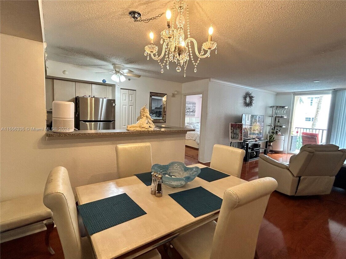Primary Photo - 1801 N Flagler Dr