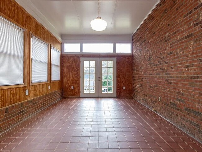 Foto del edificio - 408 Pineview Dr