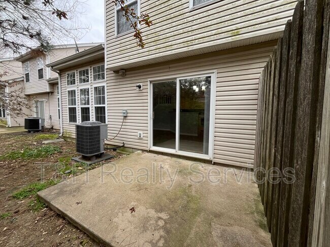 Foto del edificio - 1547 Brookfield Cir