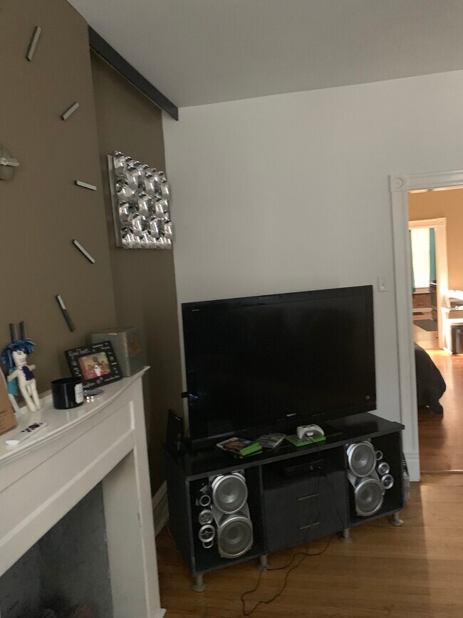 Building Photo - 3139 Osceola St