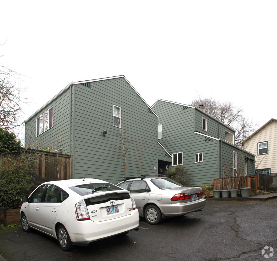 Foto principal - 3223 SW Dolph Ct