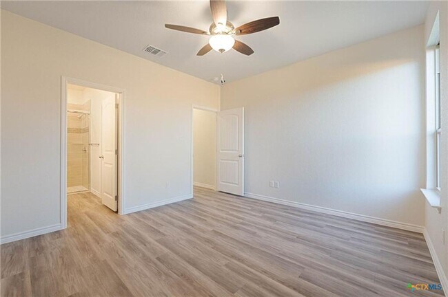 Foto del edificio - 505 Adley Ave