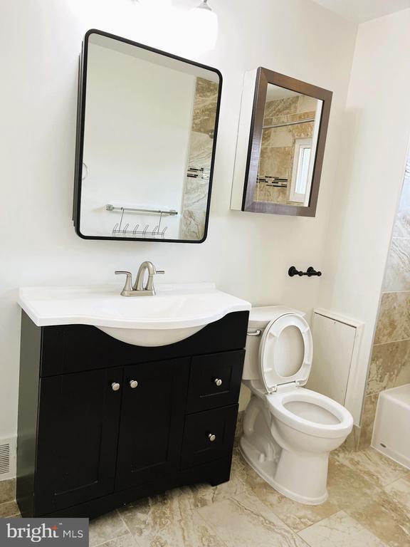 Foto principal - 402 E Furman Dr