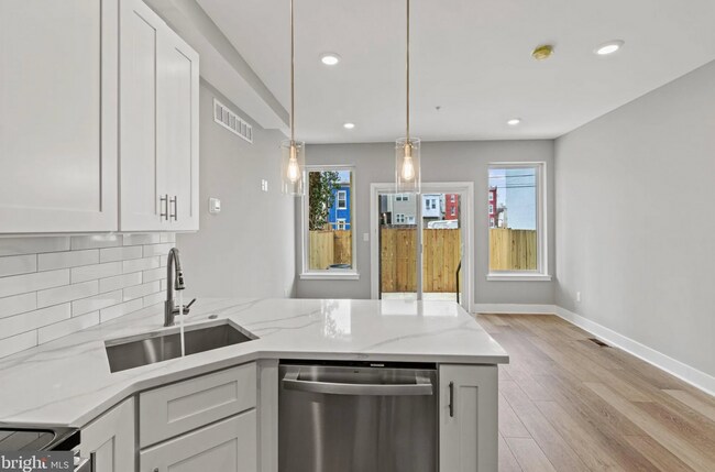 Foto del edificio - 2114 N 8th St